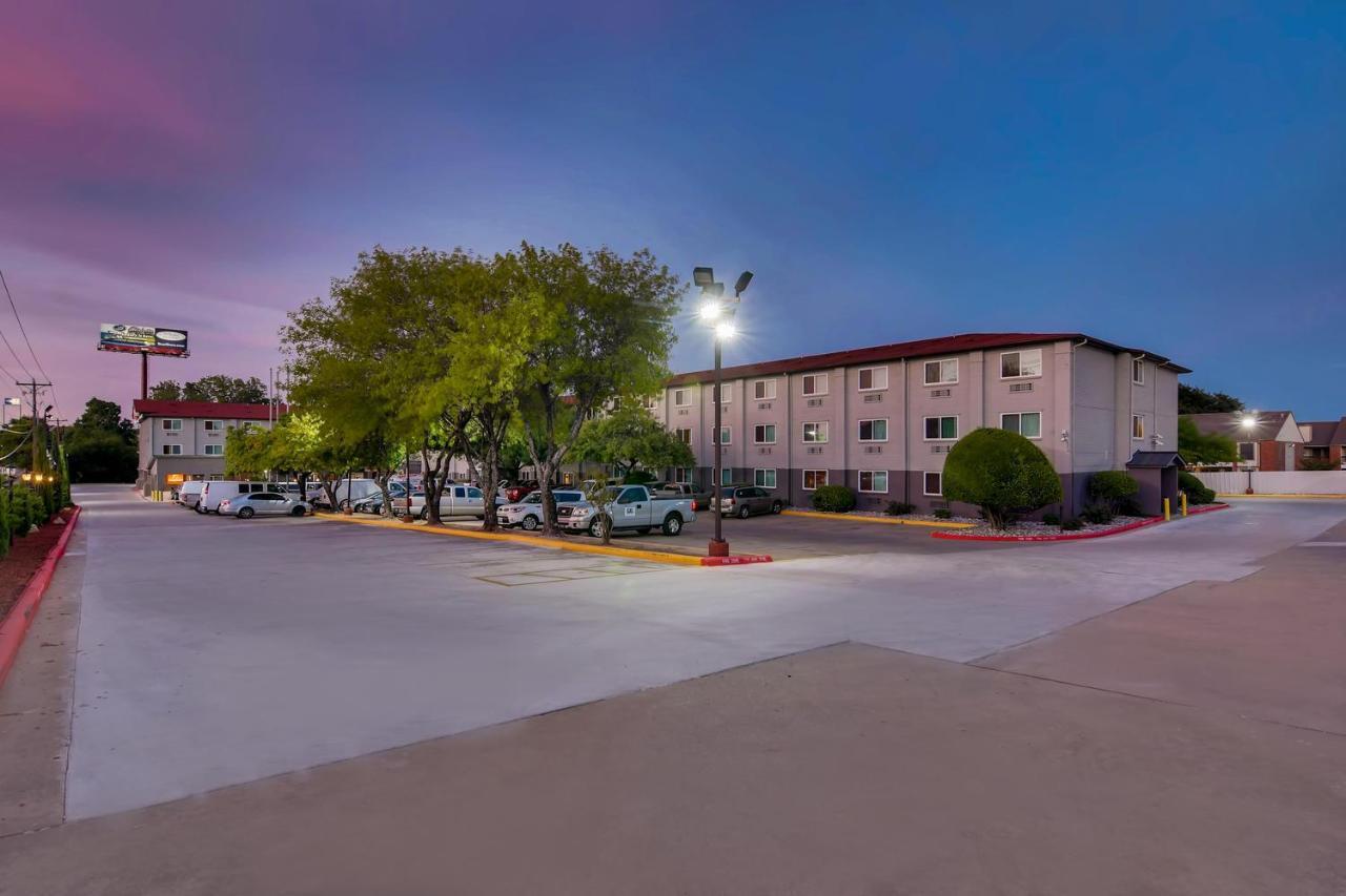 אוסטין Orangewood Inn And Suites Midtown מראה חיצוני תמונה